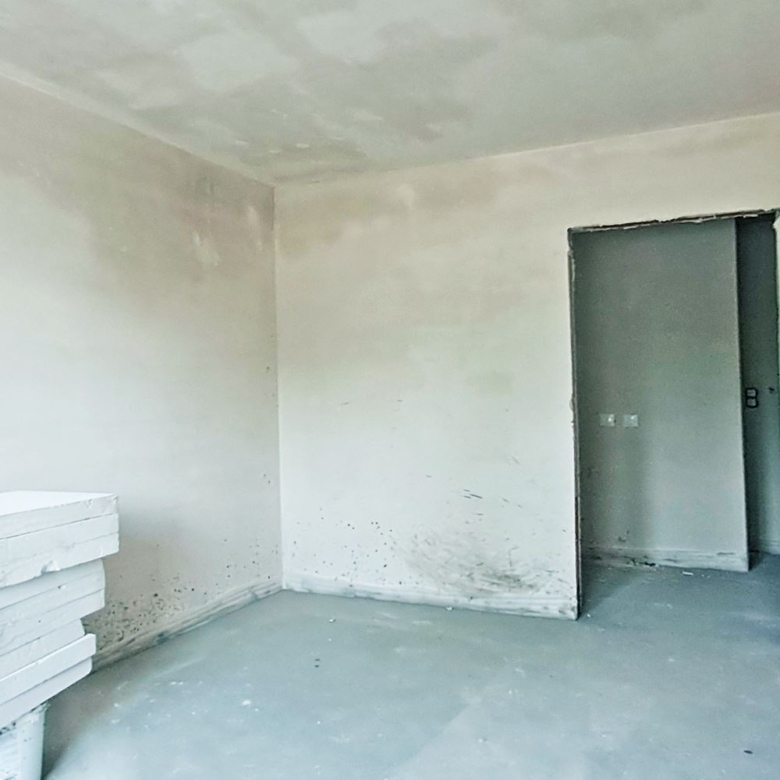 3-СТАЕН АПАРТАМЕНТ 139 М2 БЛИЗО ДО МЕТРОСТАНЦИЯ КРАСНО СЕЛО - 0