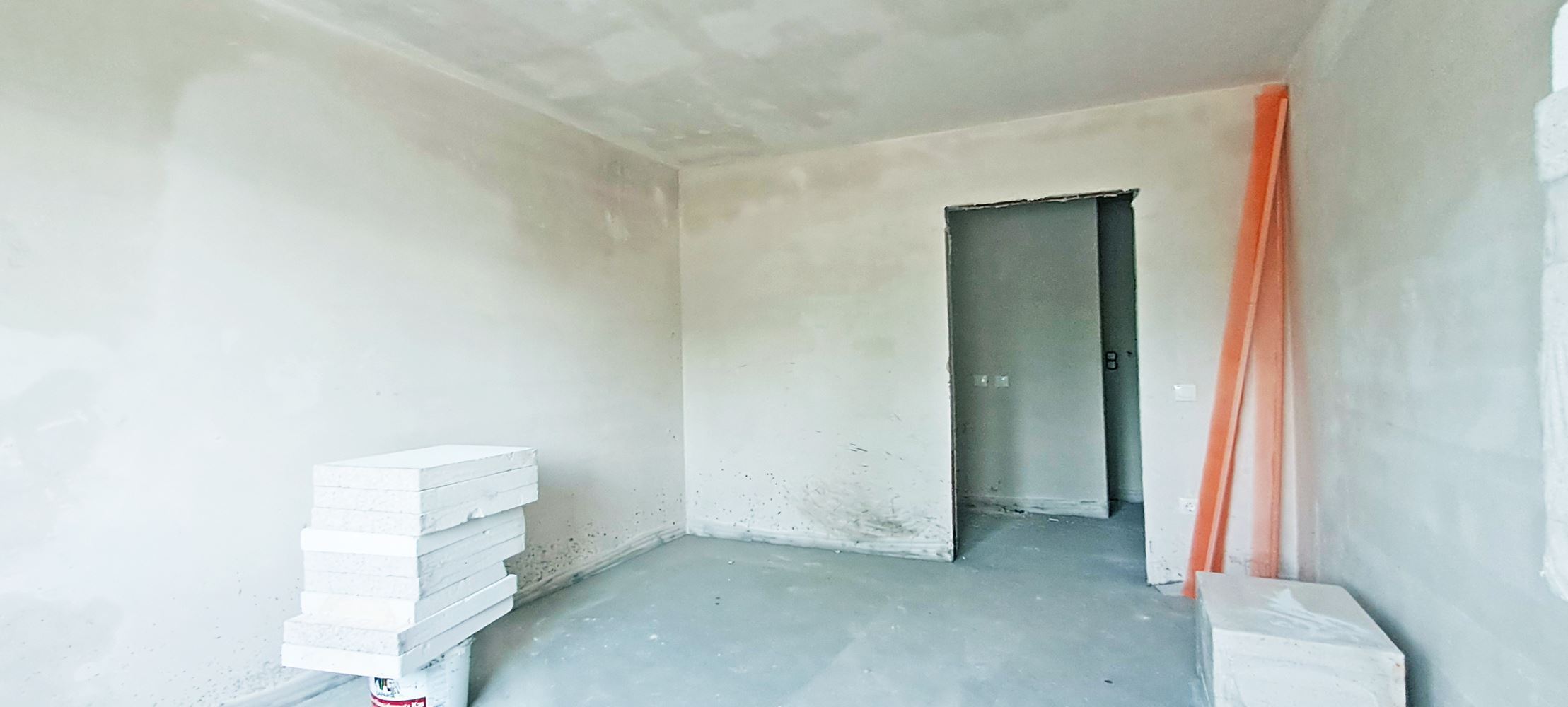 3-СТАЕН АПАРТАМЕНТ 139 М2 БЛИЗО ДО МЕТРОСТАНЦИЯ КРАСНО СЕЛО - 0