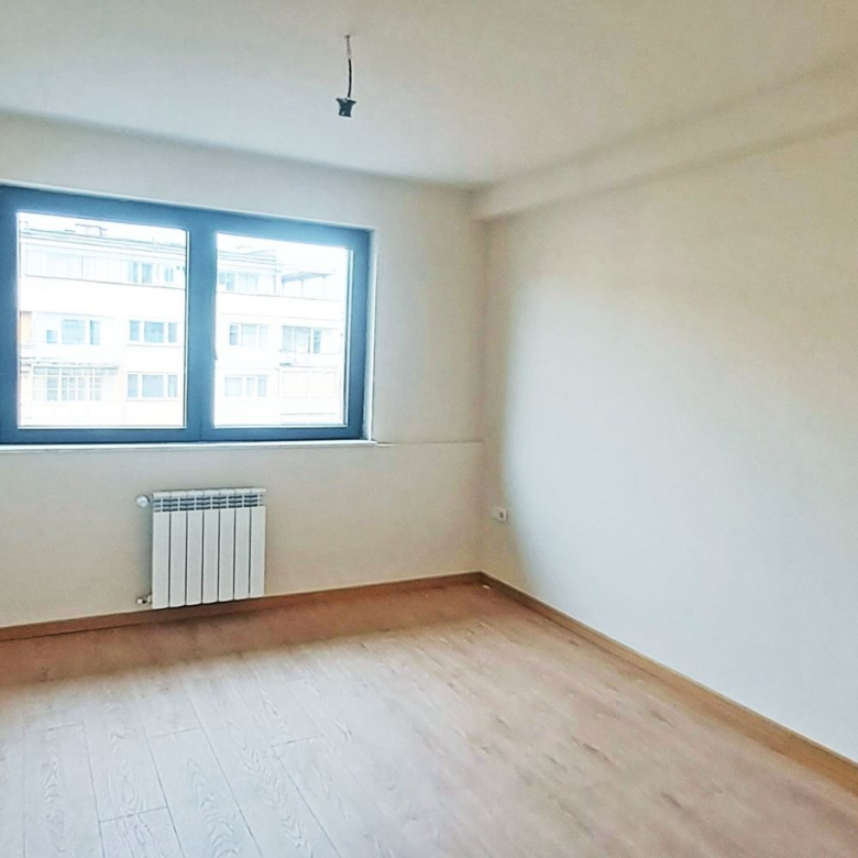 3-СТАЕН АПАРТАМЕНТ 133 М² БЛИЗО ДО ЮЖНИЯ ПАРК - 0