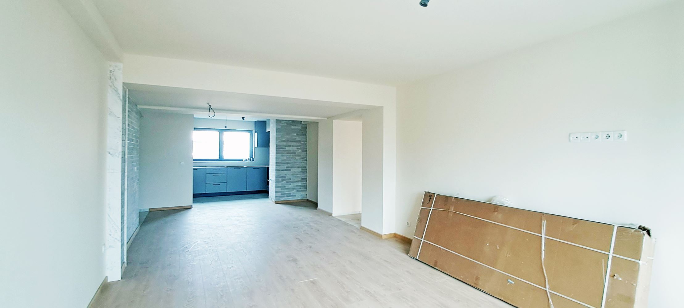 3-СТАЕН АПАРТАМЕНТ 133 М² БЛИЗО ДО ЮЖНИЯ ПАРК - 0