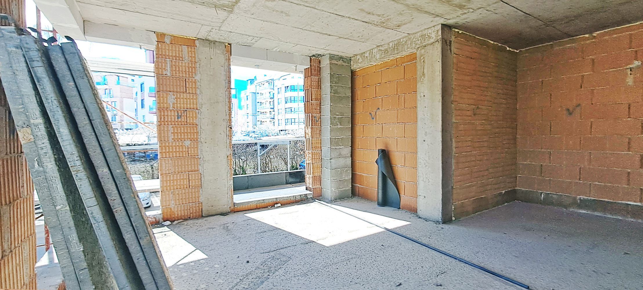 3-СТАЕН АПАРТАМЕНТ 122 М² В ПОЛИТЕ НА ВИТОША - 0