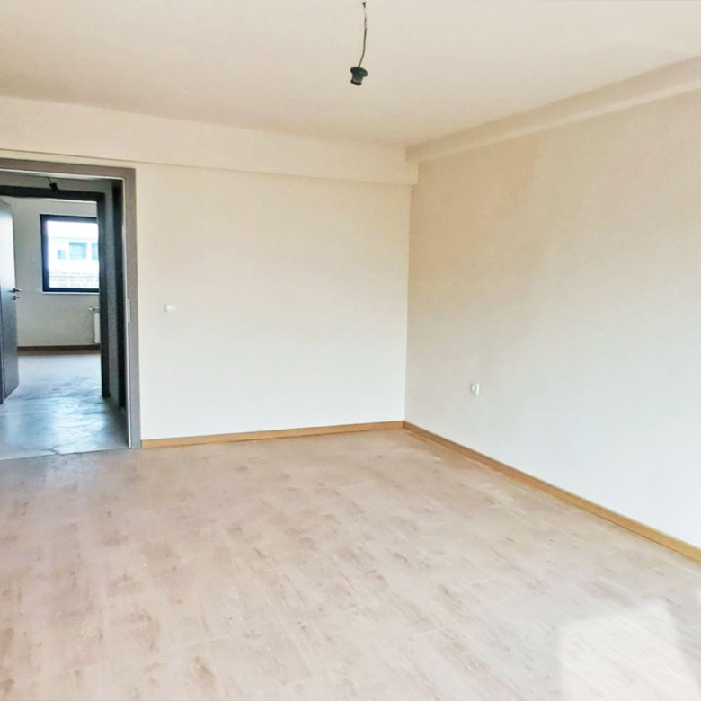 3-СТАЕН АПАРТАМЕНТ 133 М² БЛИЗО ДО ЮЖНИЯ ПАРК - 0