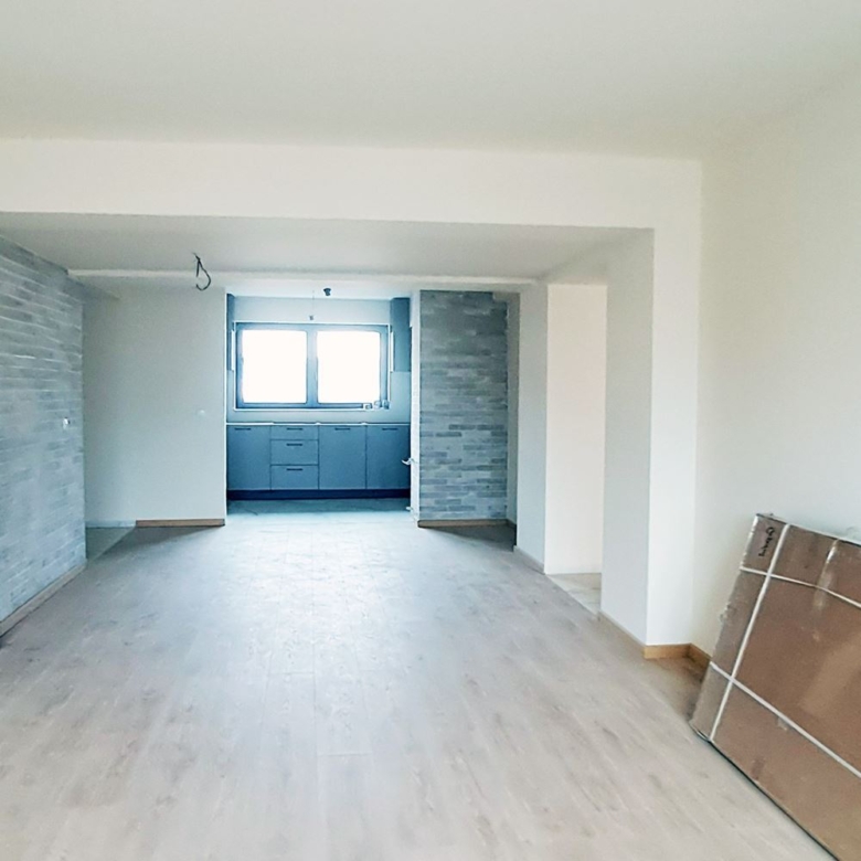 3-СТАЕН АПАРТАМЕНТ 133 М² БЛИЗО ДО ЮЖНИЯ ПАРК - 0