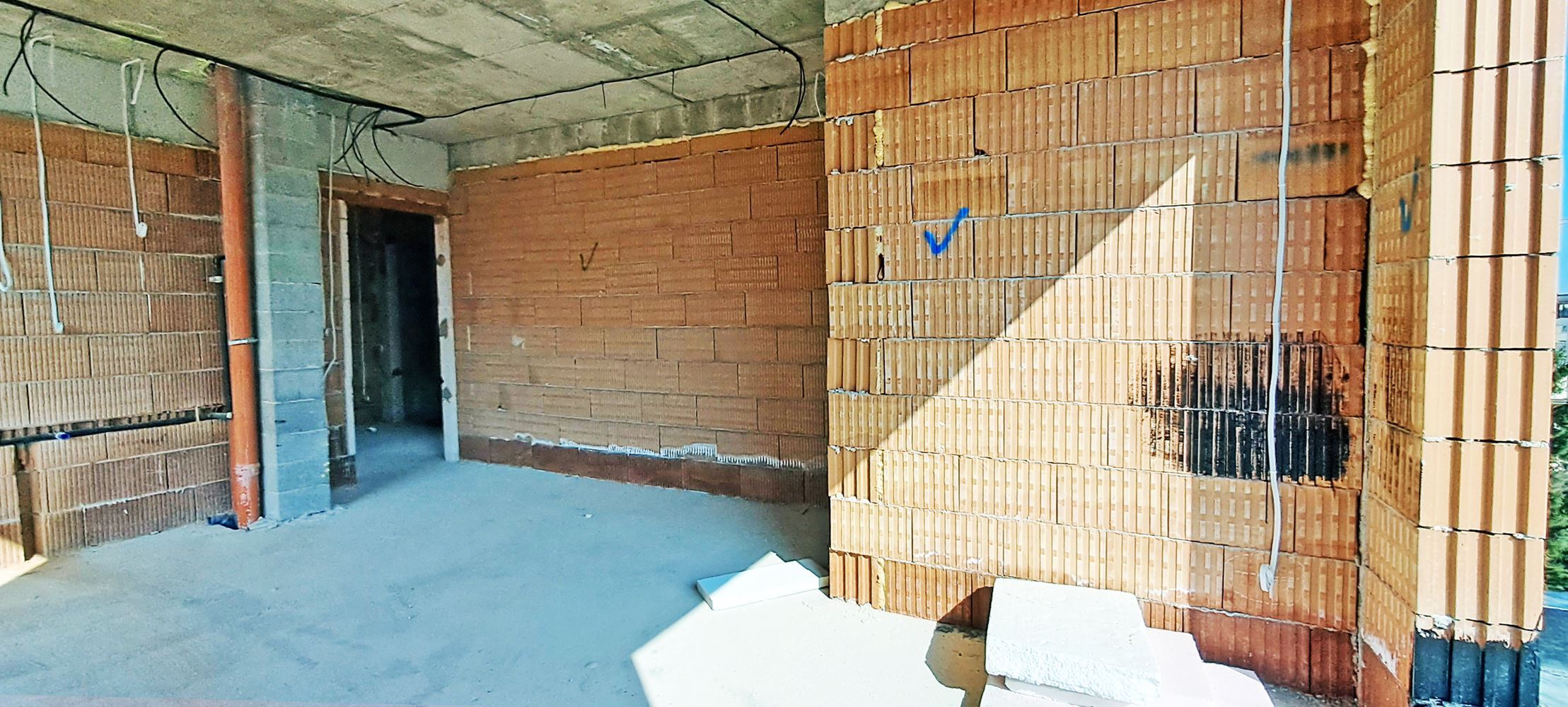 3-СТАЕН АПАРТАМЕНТ 146 М² В ПОЛИТЕ НА ВИТОША - 0