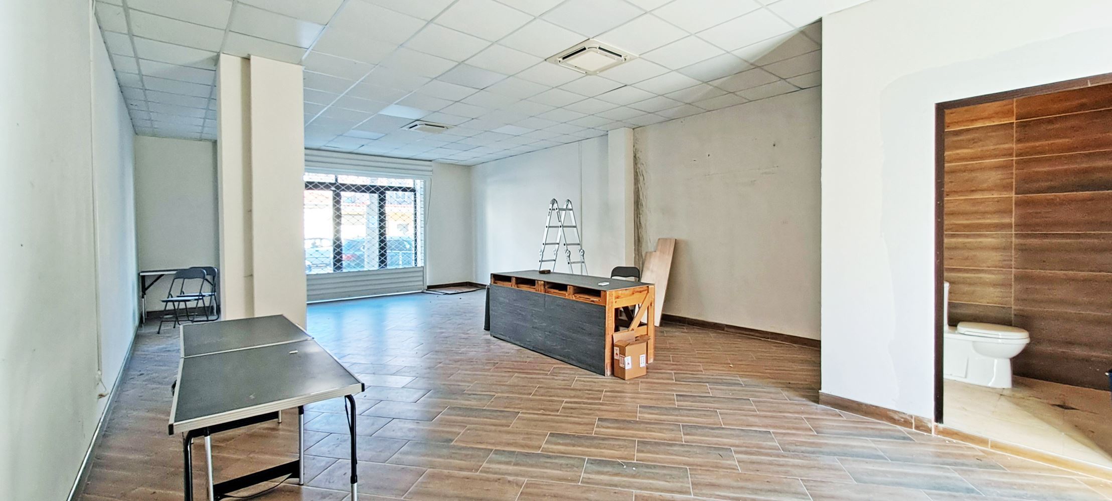 ЗАВЕДЕНИЕ 145 М² И ВИТРИНА КЪМ УЛИЦА И ДВОР - 0