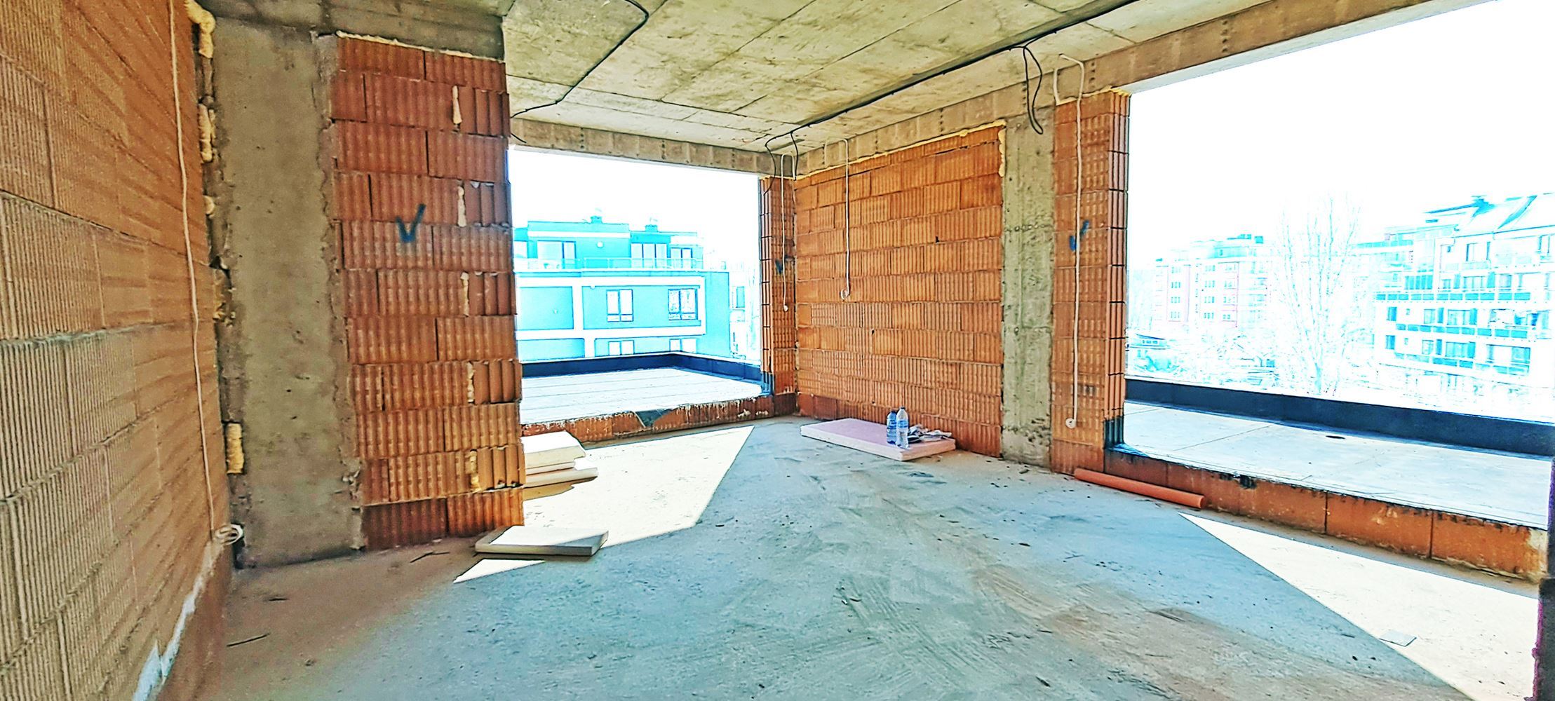 3-СТАЕН АПАРТАМЕНТ 146 М² В ПОЛИТЕ НА ВИТОША - 0