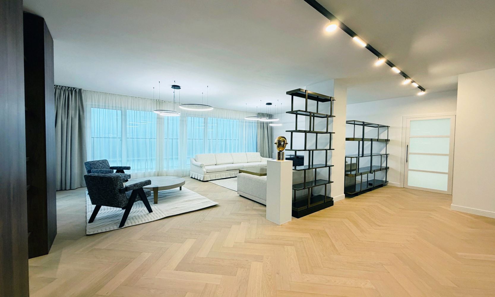 МНОГОСТАЕН АПАРТАМЕНТ 531 М² ДО МЕТРОСТАНЦИЯ ВИТОША - 0