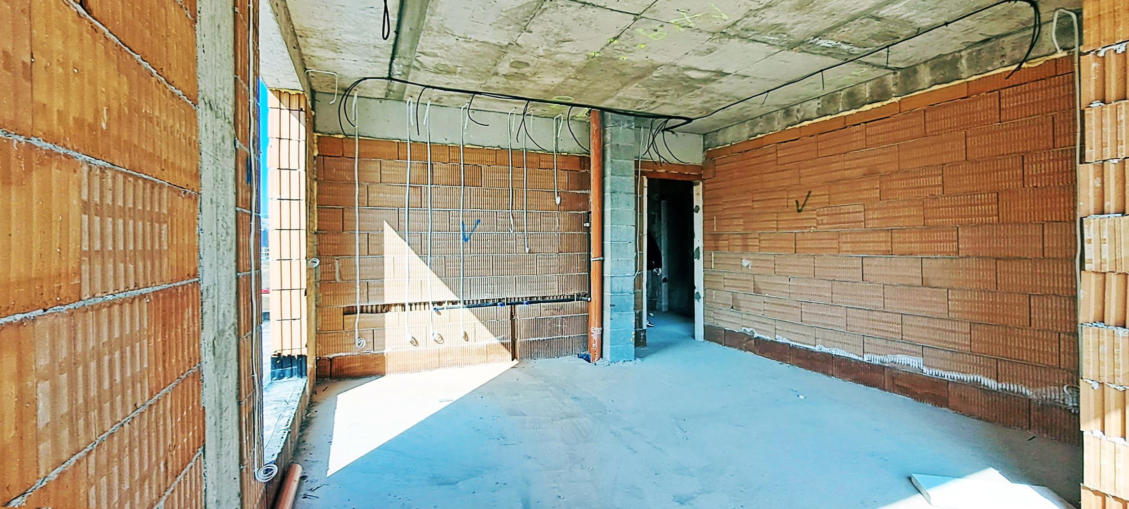 3-СТАЕН АПАРТАМЕНТ 146 М² В ПОЛИТЕ НА ВИТОША - 0