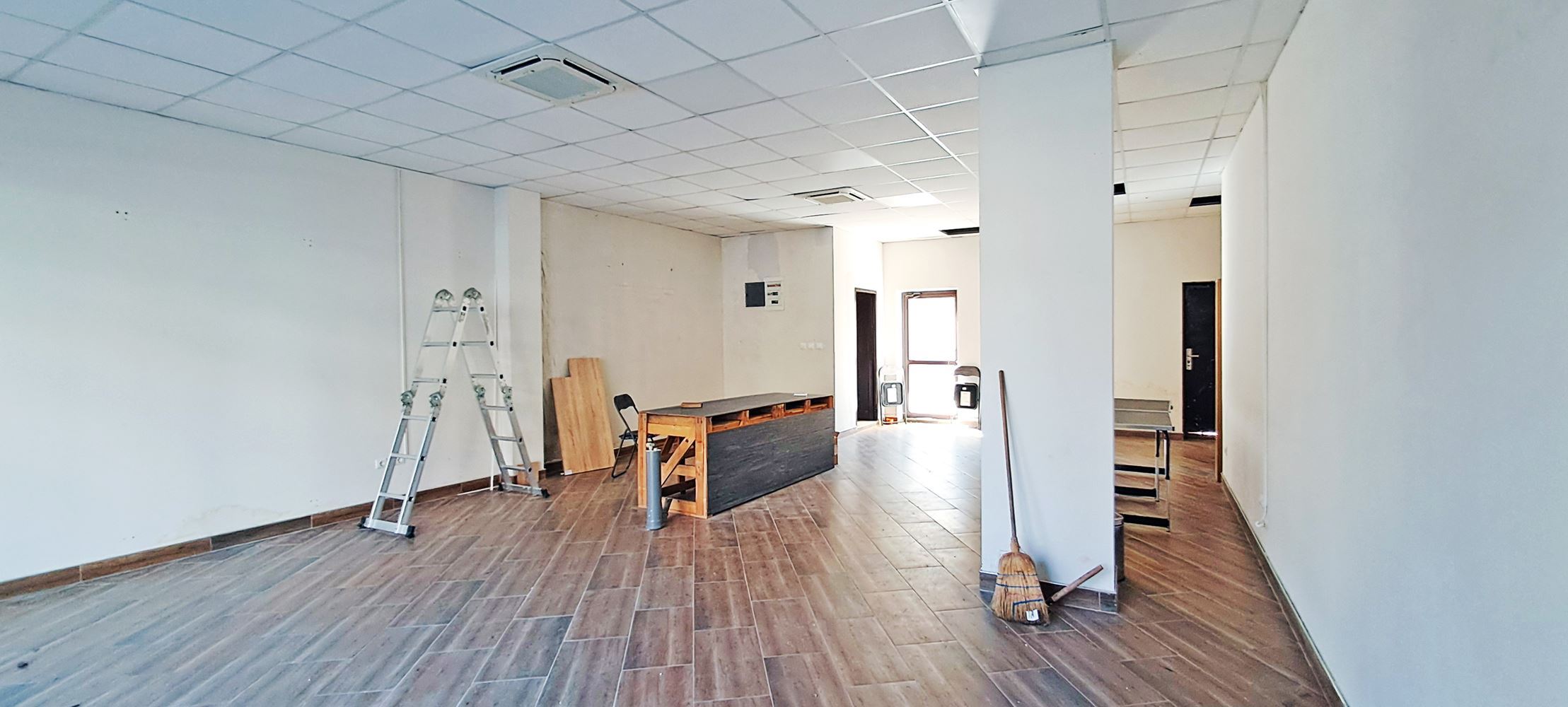 МАГАЗИН 145 М² И ВИТРИНА КЪМ УЛИЦА И ДВОР - 0