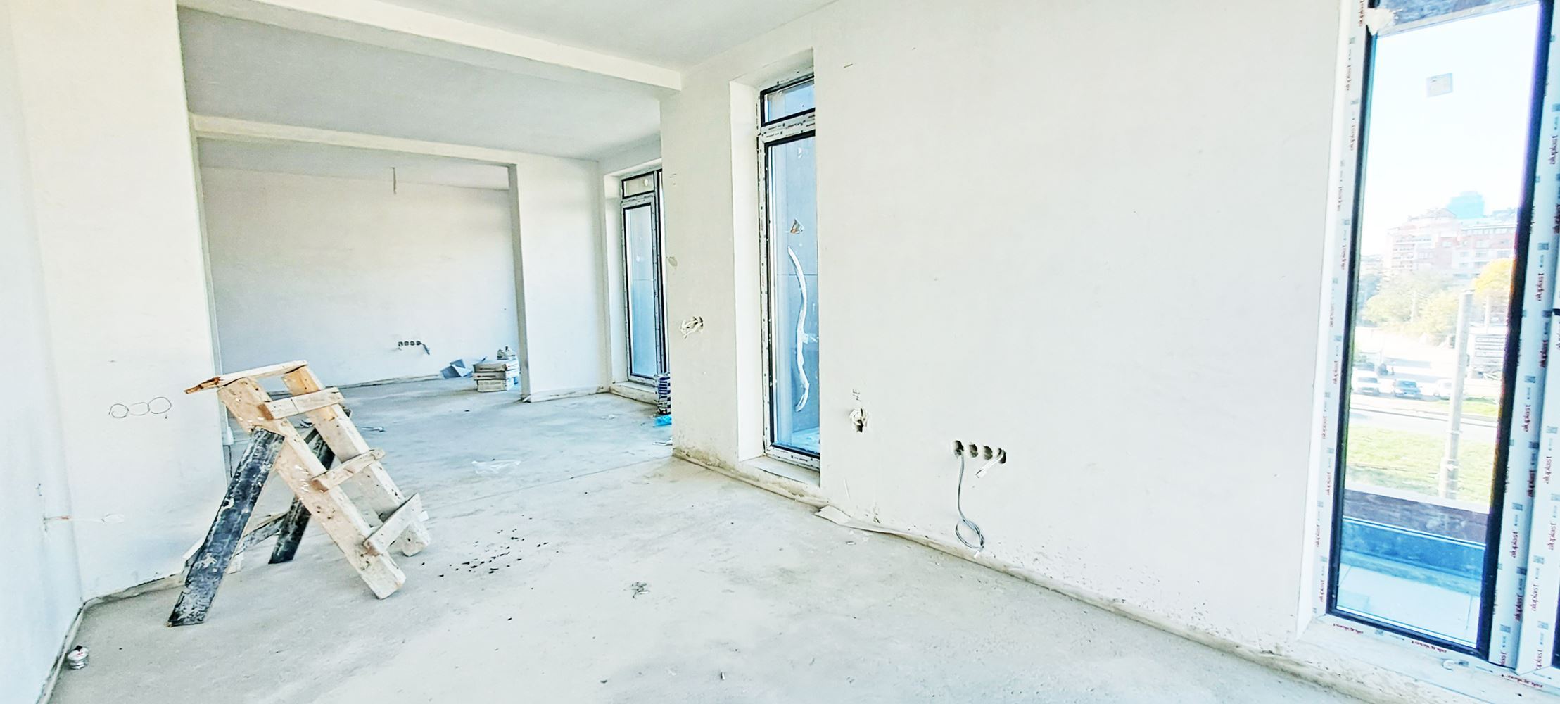 3-СТАЕН АПАРТАМЕНТ СЪС 136 М² НА МИНУТИ ОТ ЮЖЕН ПАРК - 0