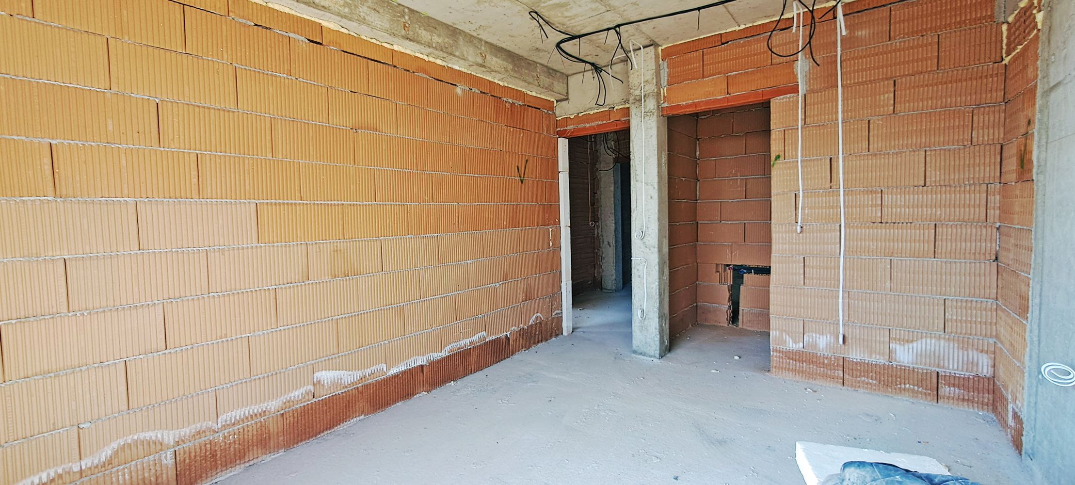 3-СТАЕН АПАРТАМЕНТ 146 М² В ПОЛИТЕ НА ВИТОША - 0