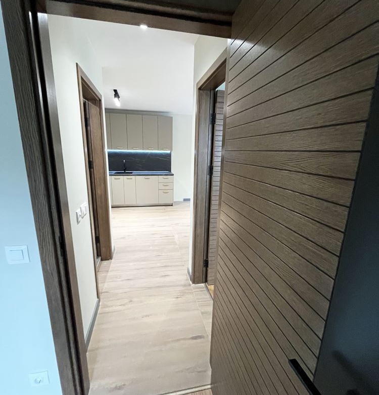 3-СТАЕН АПАРТАМЕНТ 80 М2 ДО ПАРК ЗАИМОВ - 0