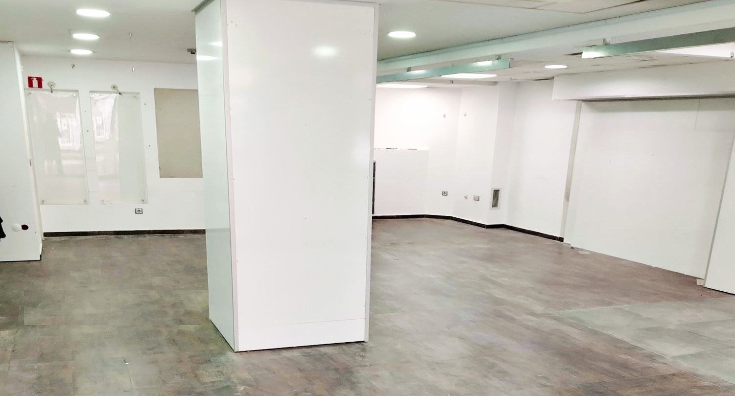 МАГАЗИН 90 М² НА БУЛЕВАРД С ГОЛЯМ ЧОВЕКОПОТОК - 0