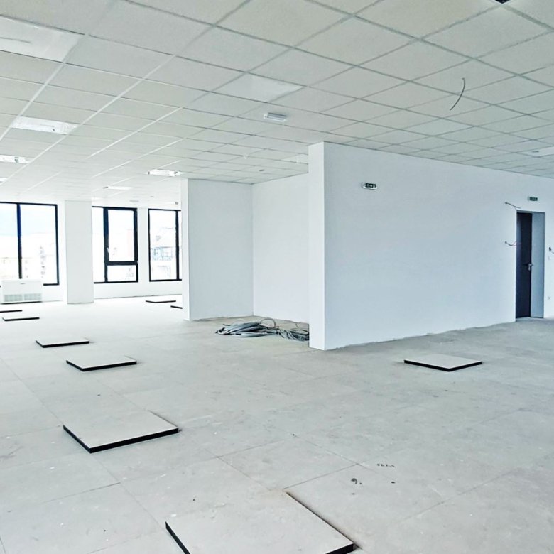 ПОМЕЩЕНИЕ 330 М² В ОФИС СГРАДА НА ЦЕНТРАЛЕН БУЛЕВАРД - 0