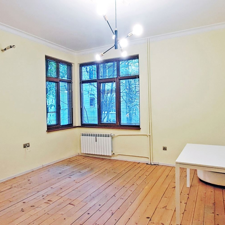 3-СТАЕН АПАРТАМЕНТ 85 М² ДО НДК - 0