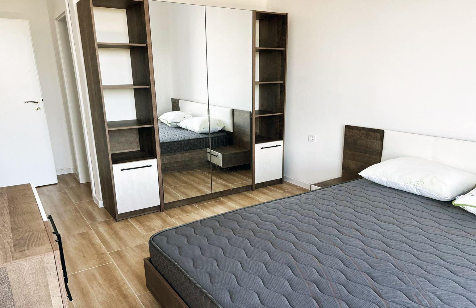 4-СТАЕН АПАРТАМЕНТ 140 М² ДО МЕТРОСТАНЦИЯ ВИТОША - 0
