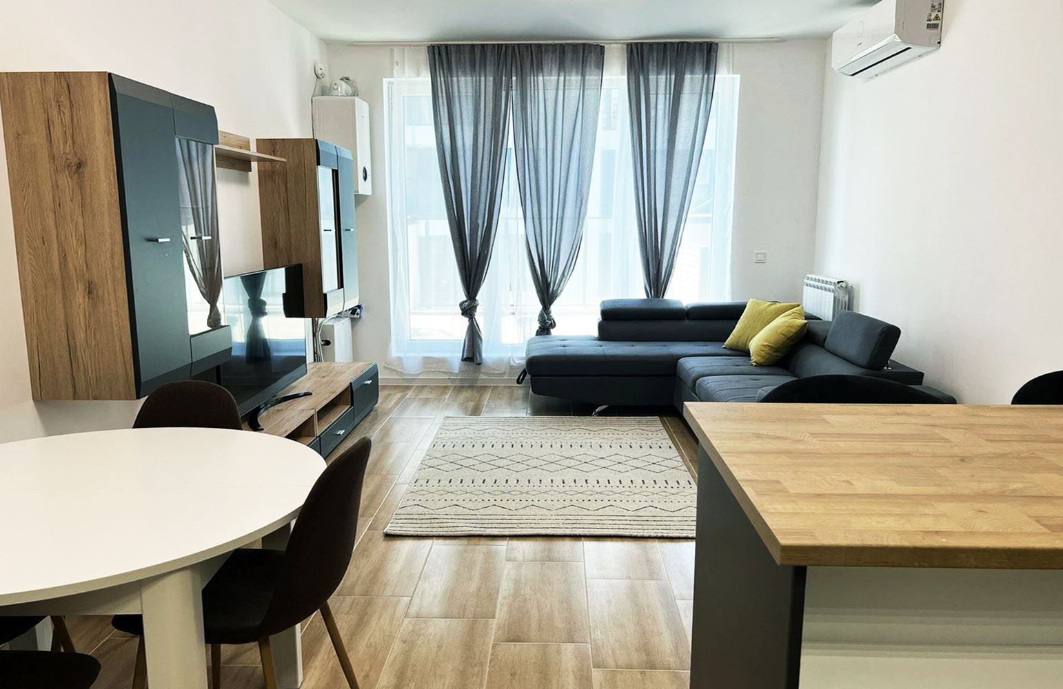 4-СТАЕН АПАРТАМЕНТ 140 М² ДО МЕТРОСТАНЦИЯ ВИТОША - 0