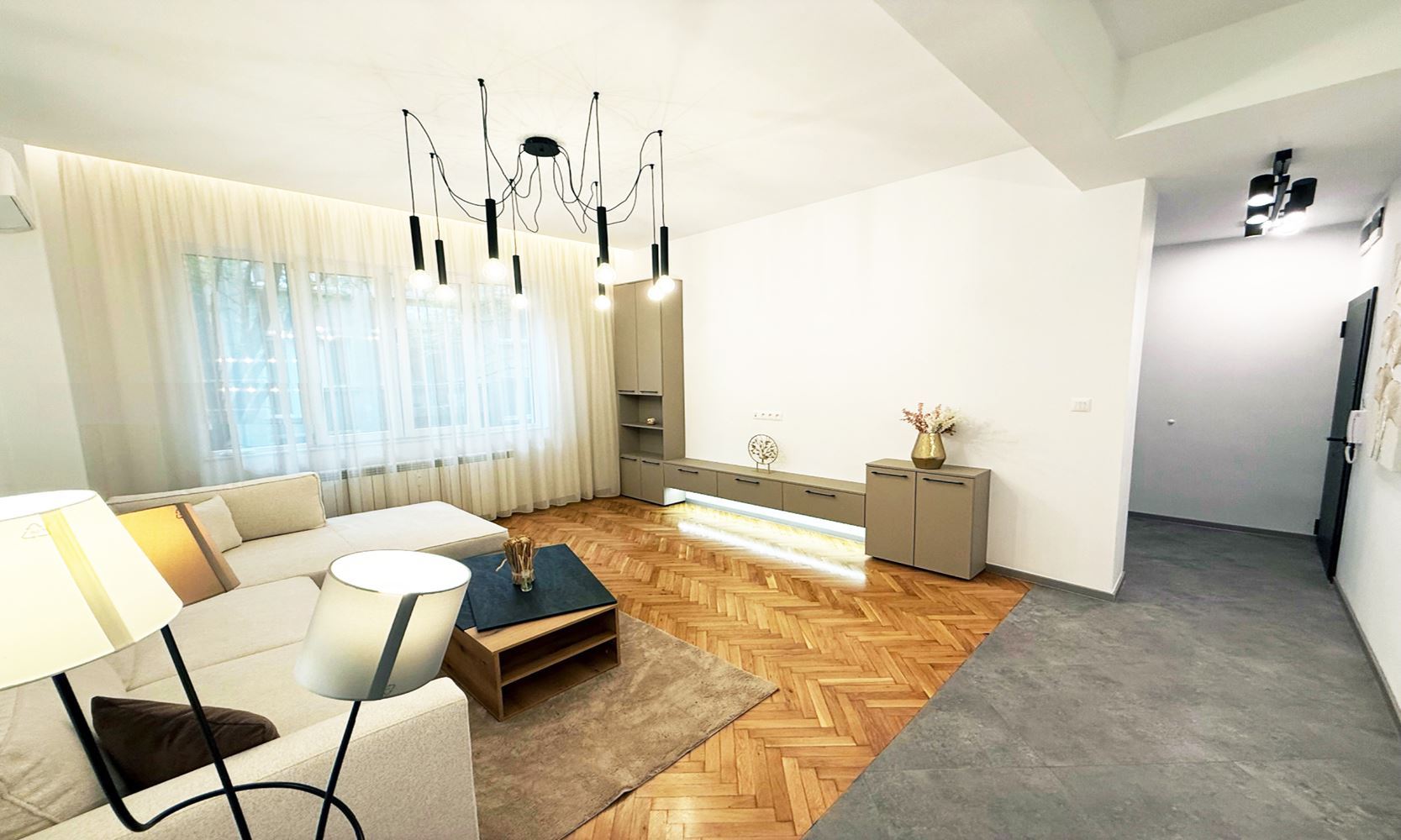 3-СТАЕН АПАРТАМЕНТ 89 М² ДО МЕТРОСТАНЦИЯ НДК - 0