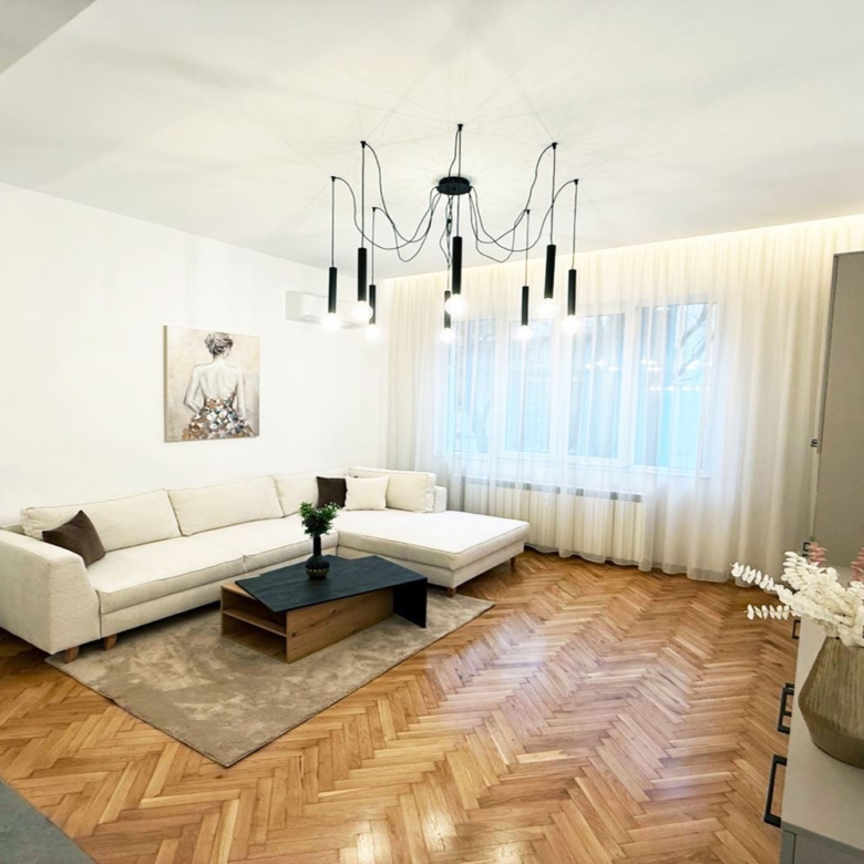 3-СТАЕН АПАРТАМЕНТ 89 М² ДО МЕТРОСТАНЦИЯ НДК
