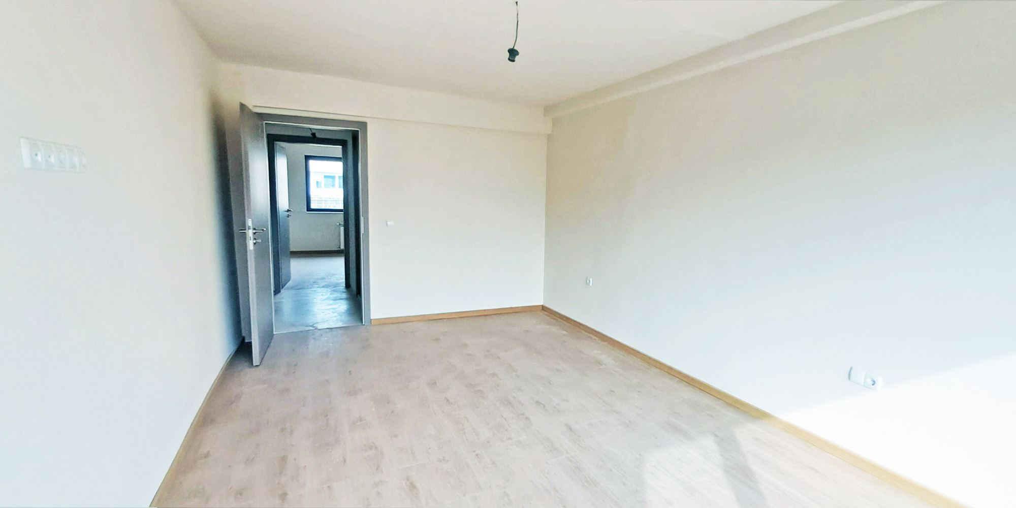 3-СТАЕН АПАРТАМЕНТ 133 М² БЛИЗО ДО ЮЖНИЯ ПАРК - 0