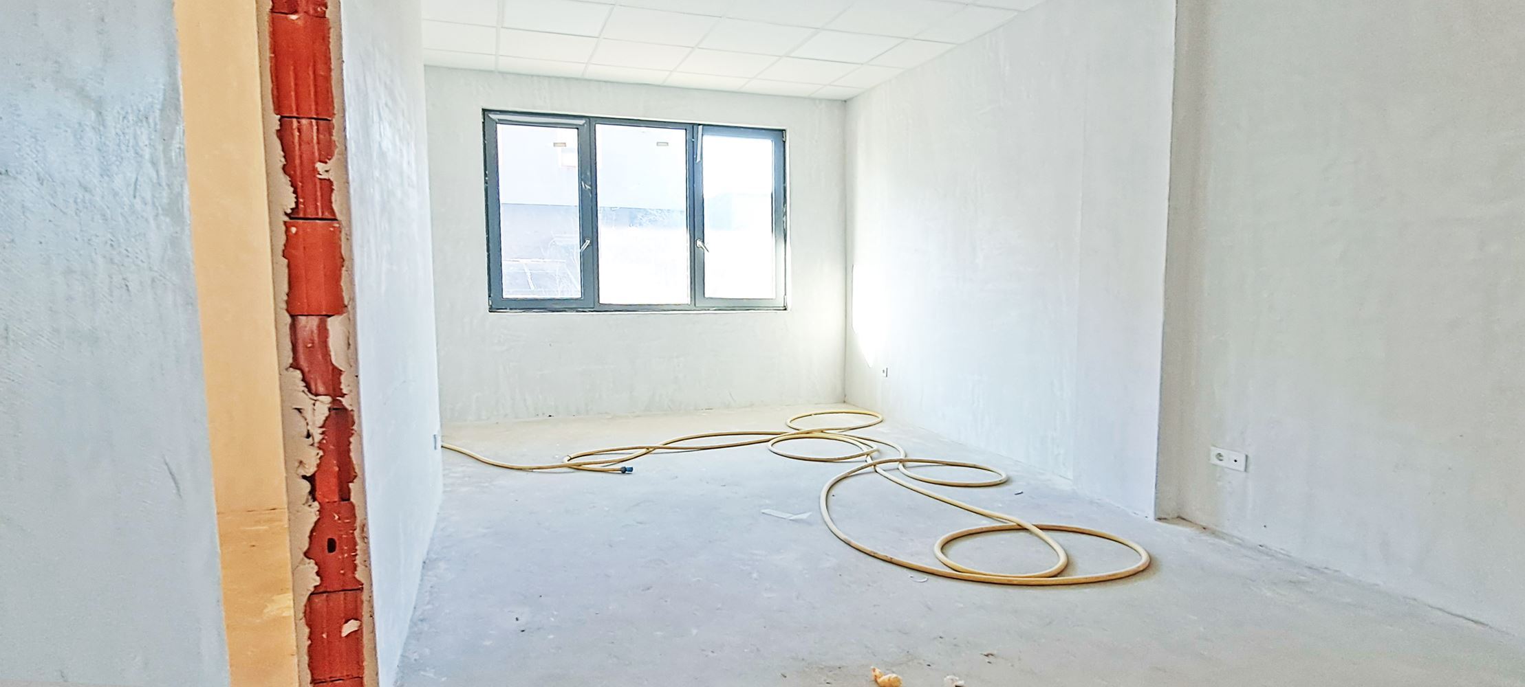 МЕДИЦИНСКИ ЦЕНТЪР 670 М² ДО МЕТРОСТАНЦИЯ ЛЮЛИН - 0