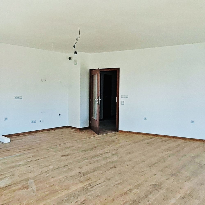 3-СТАЕН АПАРТАМЕНТ със ЗП 120 м² до метростанция Мизия