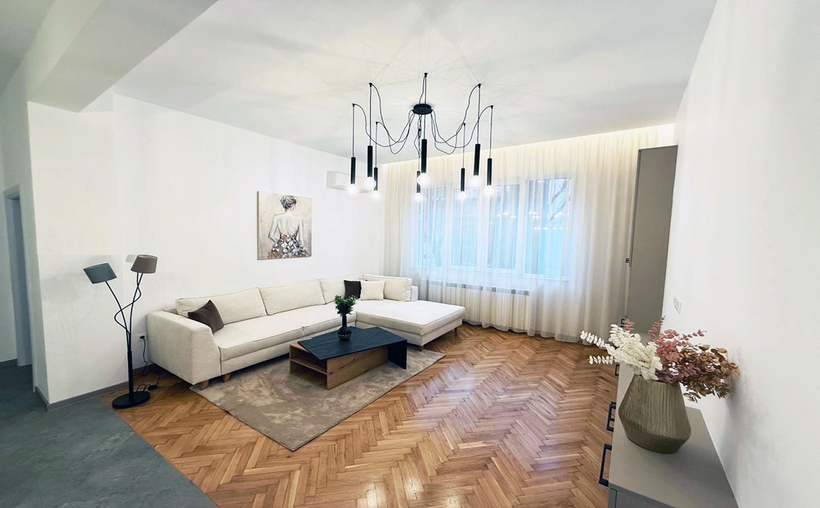 3-СТАЕН АПАРТАМЕНТ 89 М² ДО МЕТРОСТАНЦИЯ НДК - 0