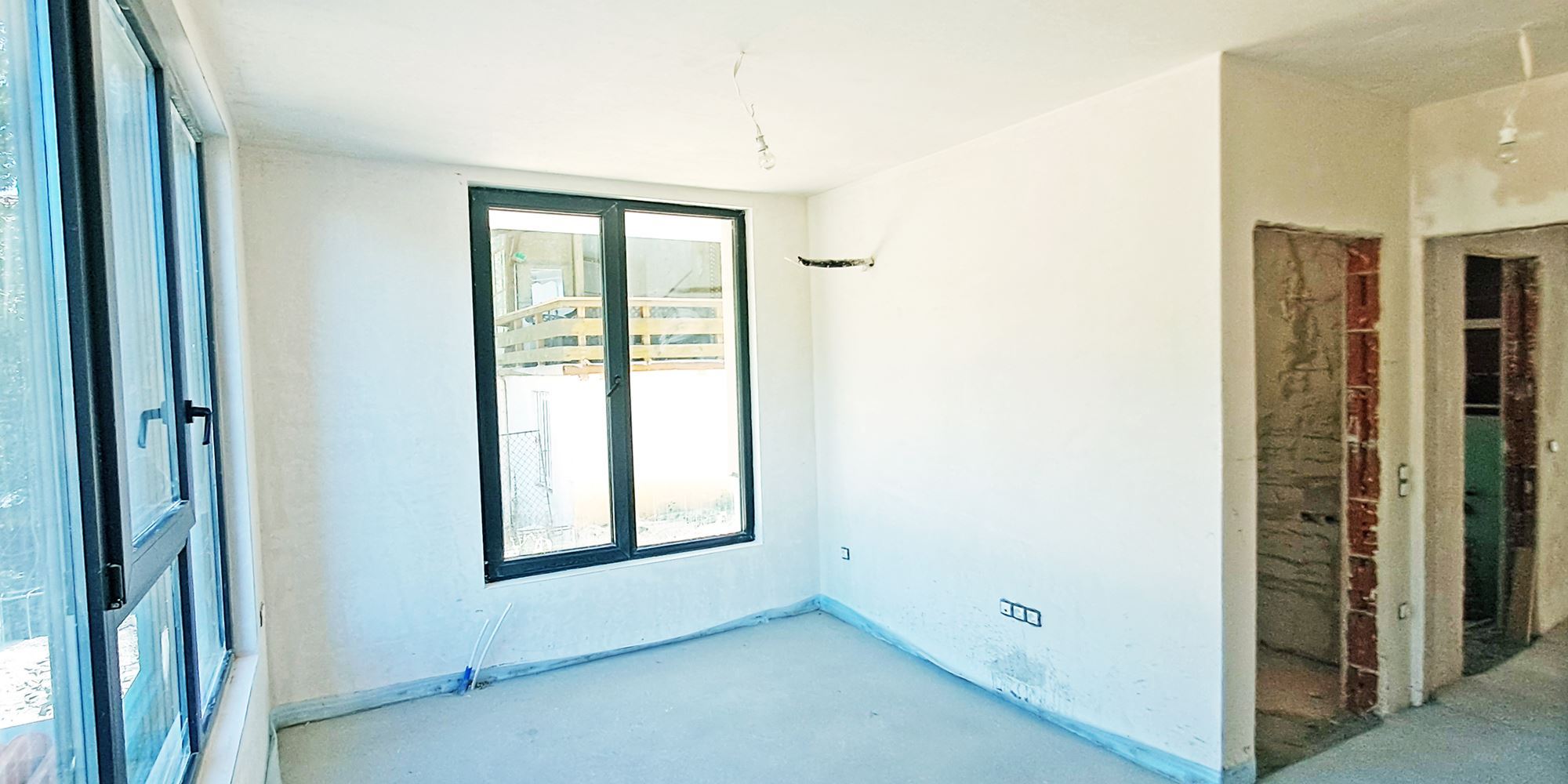 3-СТАЕН АПАРТАМЕНТ СЪС 92 М² СЪС СОБСТВЕН ДВОР В КВ. 76 М², ОВЧА КУПЕЛ - 0