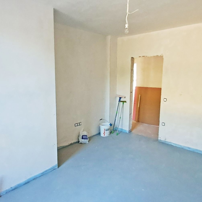 3-СТАЕН АПАРТАМЕНТ СЪС 92 М² СЪС СОБСТВЕН ДВОР В КВ. 76 М², ОВЧА КУПЕЛ - 0