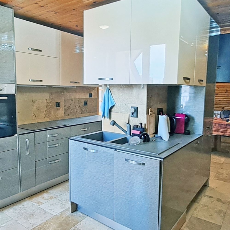 3-СТАЕН АПАРТАМЕНТ 130 М² ДО ПАРК „ПАРК „СВЕТИ НИКОЛА СОФИЙСКИ“