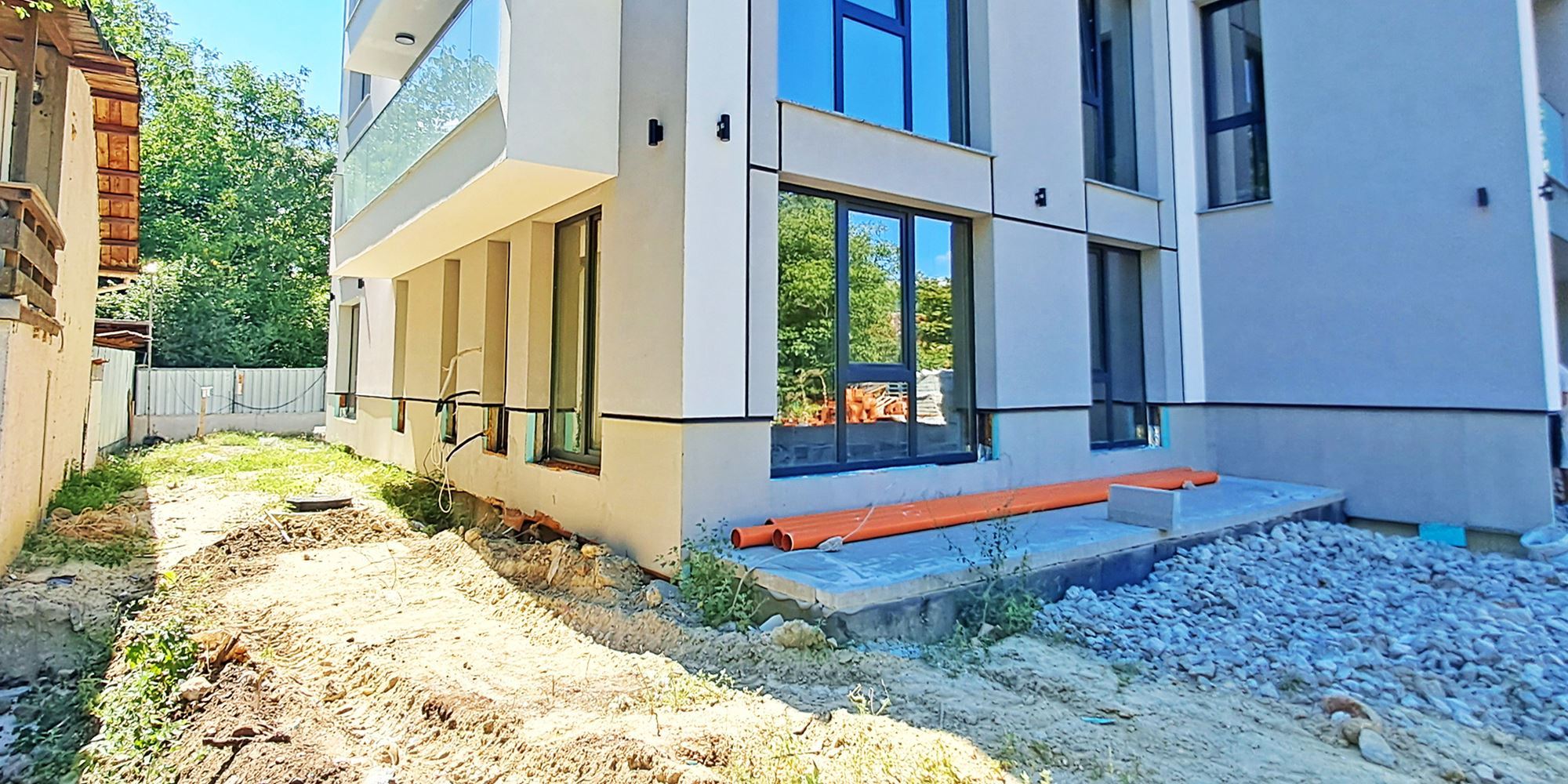 3-СТАЕН АПАРТАМЕНТ СЪС 92 М² СЪС СОБСТВЕН ДВОР В КВ. 76 М², ОВЧА КУПЕЛ - 0