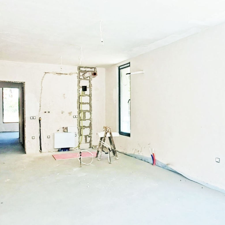3-СТАЕН АПАРТАМЕНТ СЪС 92 М² СЪС СОБСТВЕН ДВОР В КВ. 76 М², ОВЧА КУПЕЛ - 0