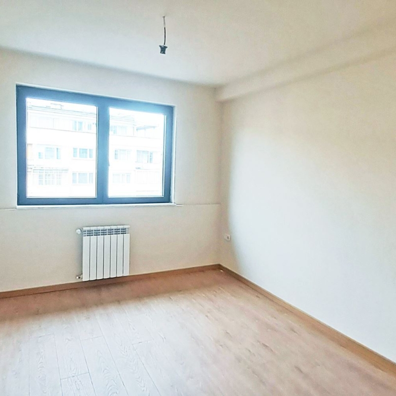 3-СТАЕН АПАРТАМЕНТ 133 М² БЛИЗО ДО ЮЖНИЯ ПАРК - 0