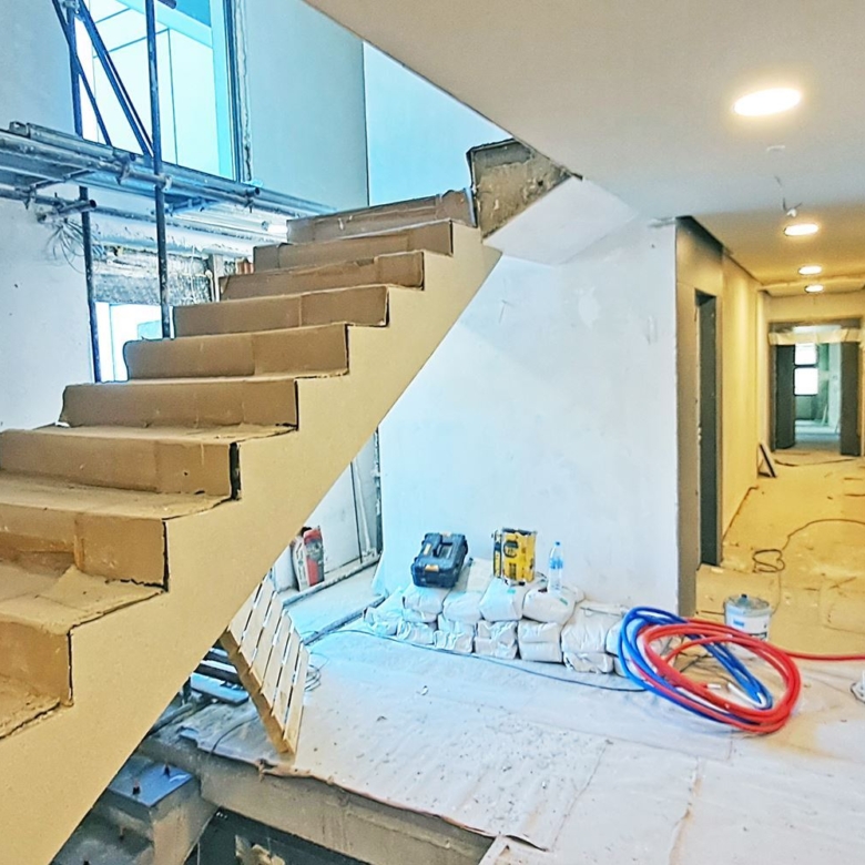 3-СТАЕН АПАРТАМЕНТ СЪС 92 М² СЪС СОБСТВЕН ДВОР В КВ. 76 М², ОВЧА КУПЕЛ - 0