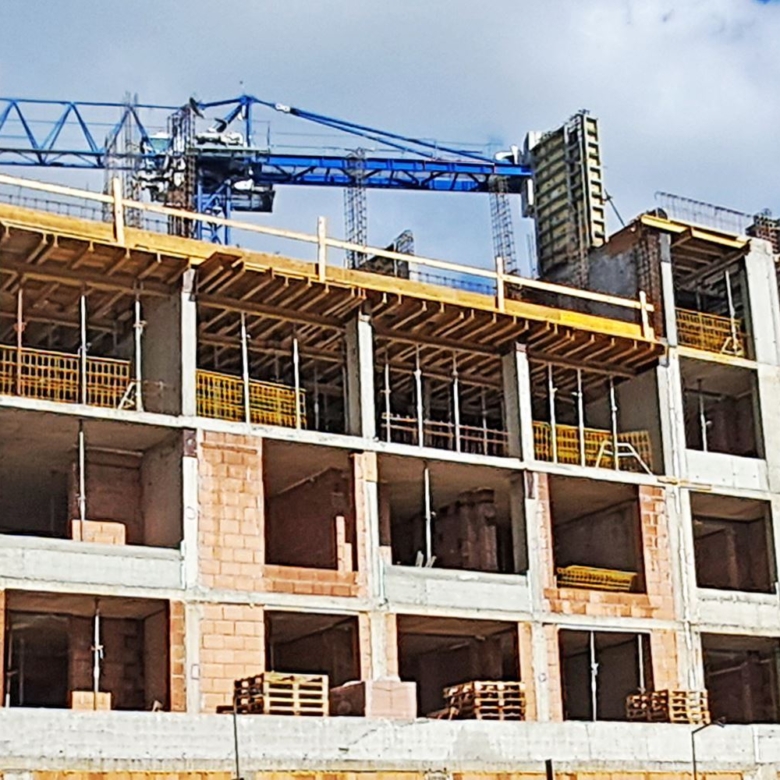 4-СТАЕН АПАРТАМЕНТ 211 М² С ПАНОРАМНА ТЕРАСА 50 М²