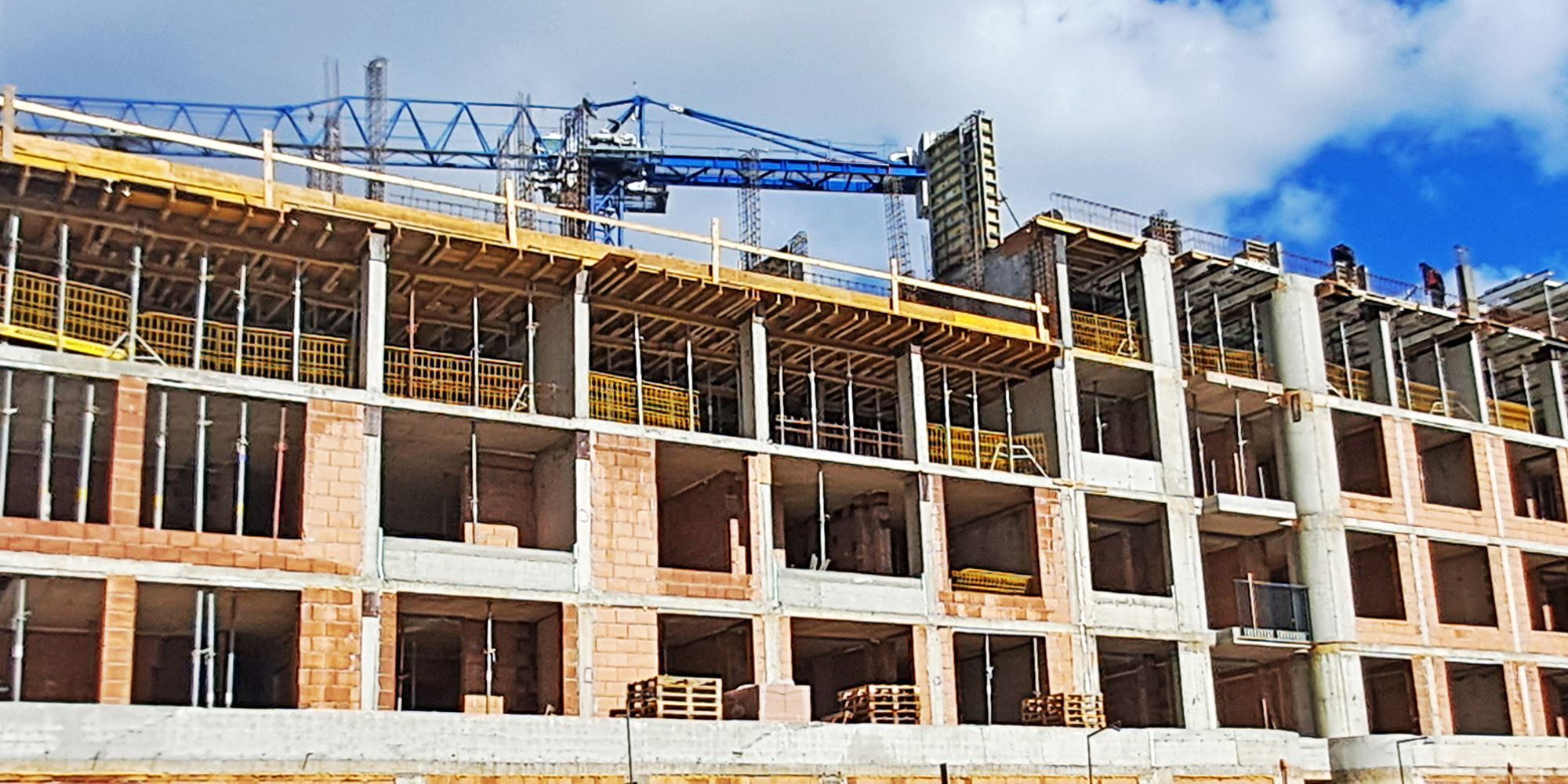 4-СТАЕН АПАРТАМЕНТ 211 М² С ПАНОРАМНА ТЕРАСА 50 М² - 0
