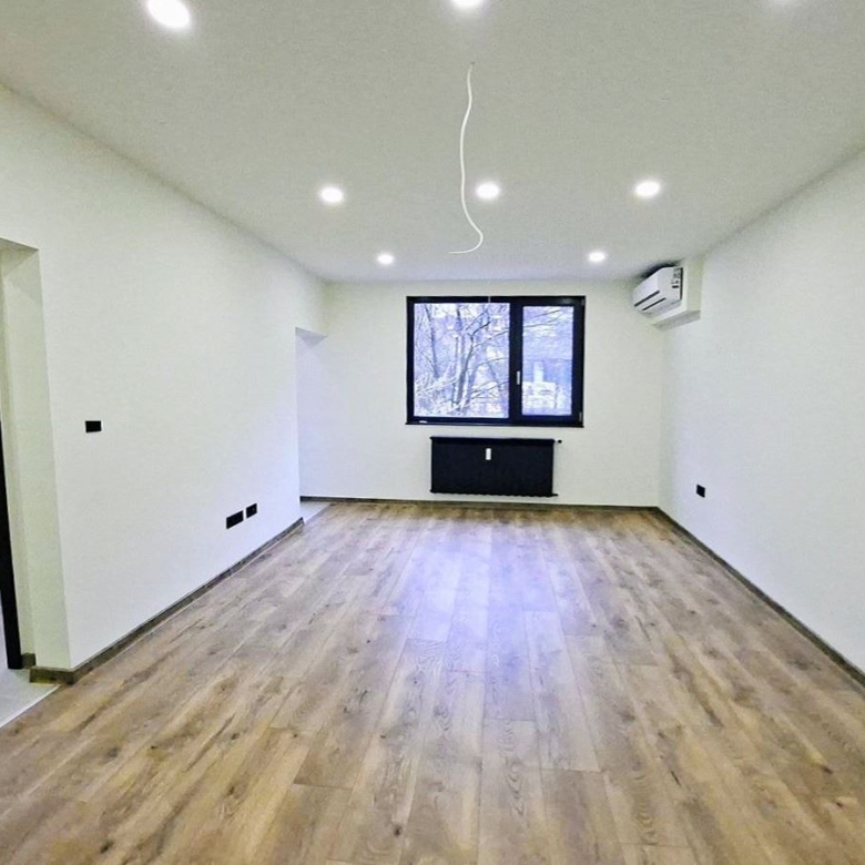 4-СТАЕН АПАРТАМЕНТ 95 М² ДО НПМГ - 0