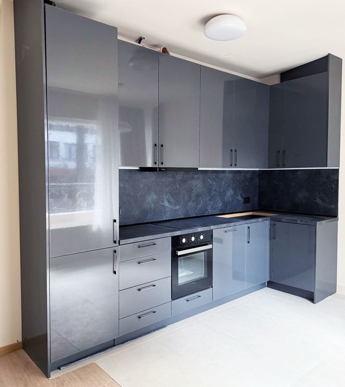 КЪЩА ПОД НАЕМ 400 М² С ДВОР 1 000 М² БЛИЗО ДО БОРИСОВАТА ГРАДИНА - 0