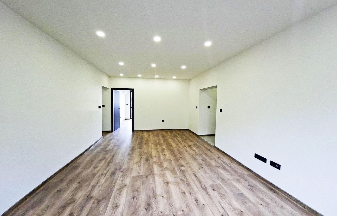 4-СТАЕН АПАРТАМЕНТ 95 М² ДО НПМГ - 0