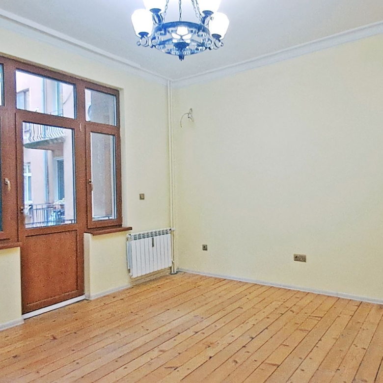 3-СТАЕН АПАРТАМЕНТ 85 М² ДО НДК - 0