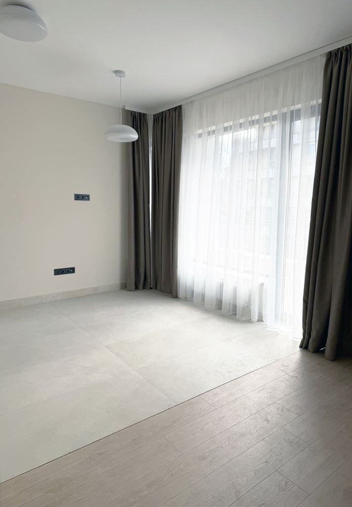 КЪЩА ПОД НАЕМ 400 М² С ДВОР 1 000 М² БЛИЗО ДО БОРИСОВАТА ГРАДИНА - 0