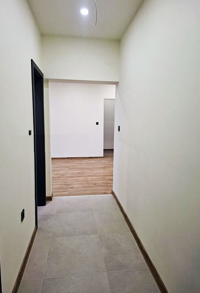 4-СТАЕН АПАРТАМЕНТ 95 М² ДО НПМГ - 0