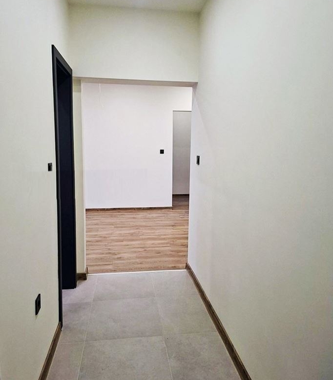 4-СТАЕН АПАРТАМЕНТ 95 М² ДО НПМГ - 0
