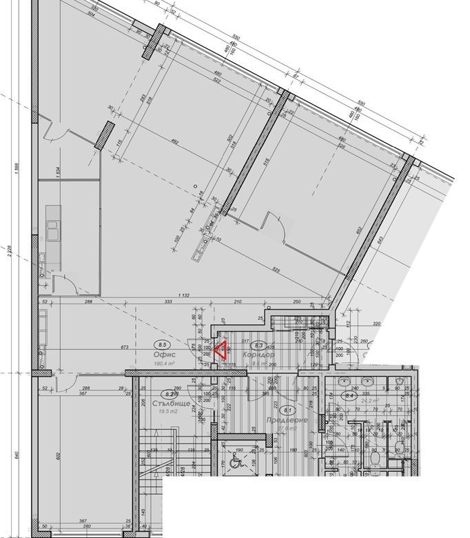 ОФИС 230 М² В ОФИС СГРАДА ДО МЕТРОСТАНЦИЯ ЛЪВОВ МОСТ - 0